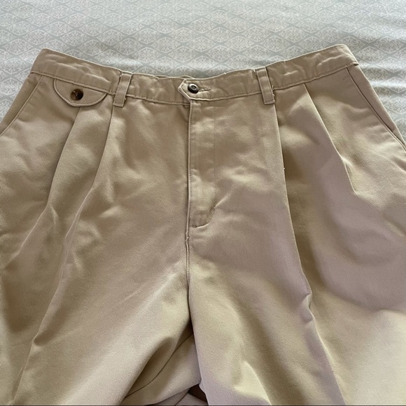 ‼️Sold‼️Dockers Beige Khakis Pants - Picture 4 of 15